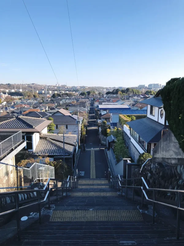 人生需要太多的惊喜和感动来对抗平凡的岁月-半岛铁盒-BDTH.TOP欢迎您的访问！